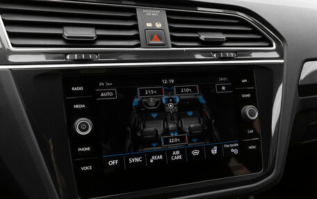 Volkswagen Tiguan II, 2018 год, 2 440 000 рублей, 18 фотография