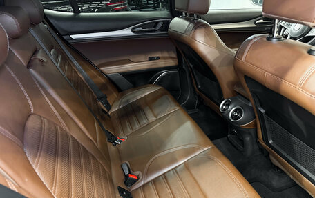 Alfa Romeo Stelvio, 2017 год, 2 950 000 рублей, 19 фотография