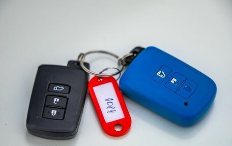 Toyota RAV4, 2019 год, 2 468 000 рублей, 37 фотография