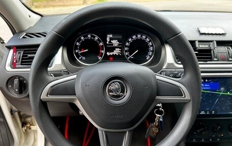 Skoda Rapid I, 2015 год, 1 100 000 рублей, 18 фотография