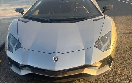 Lamborghini Aventador I рестайлинг, 2020 год, 54 000 000 рублей, 5 фотография
