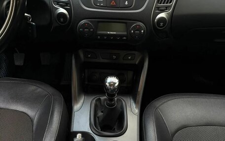 Hyundai ix35 I рестайлинг, 2014 год, 1 400 000 рублей, 17 фотография