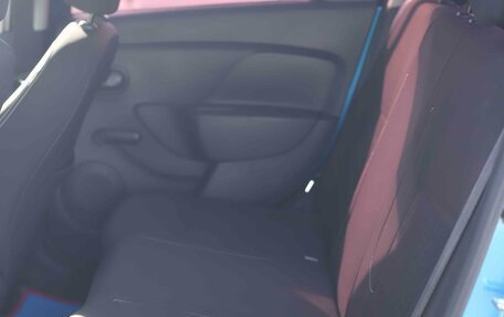 Renault Logan II, 2018 год, 779 000 рублей, 17 фотография