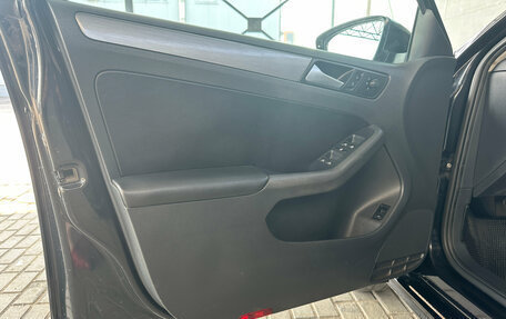 Volkswagen Jetta VI, 2013 год, 970 000 рублей, 18 фотография