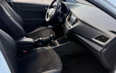 Hyundai Solaris II рестайлинг, 2017 год, 1 050 000 рублей, 9 фотография