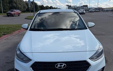 Hyundai Solaris II рестайлинг, 2017 год, 1 050 000 рублей, 6 фотография