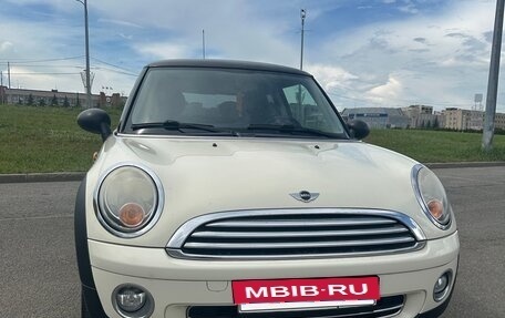 MINI Hatch, 2010 год, 1 000 000 рублей, 2 фотография