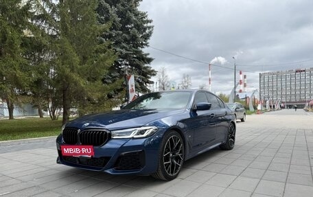BMW 5 серия, 2020 год, 5 490 000 рублей, 2 фотография
