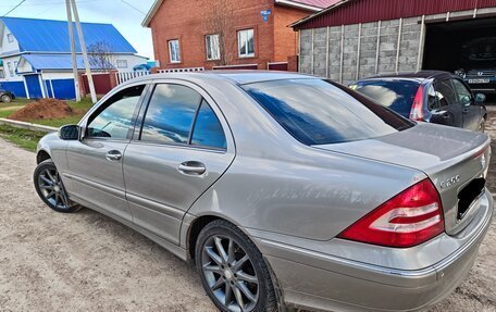 Mercedes-Benz C-Класс, 2006 год, 435 000 рублей, 6 фотография