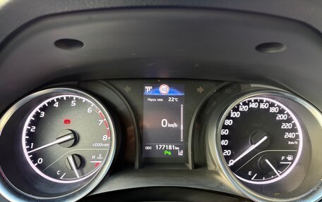 Toyota Camry, 2018 год, 2 380 000 рублей, 8 фотография