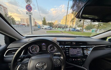 Toyota Camry, 2018 год, 2 380 000 рублей, 9 фотография