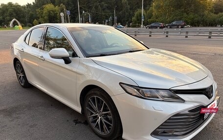 Toyota Camry, 2018 год, 2 380 000 рублей, 5 фотография