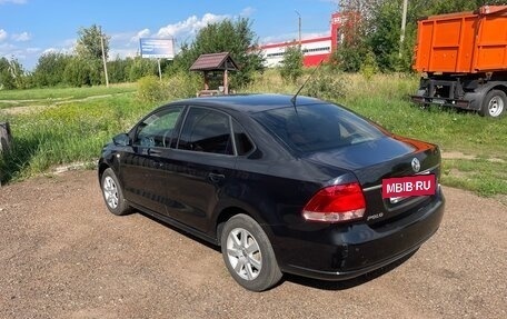 Volkswagen Polo VI (EU Market), 2011 год, 730 000 рублей, 2 фотография