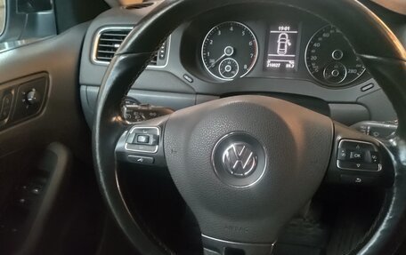 Volkswagen Jetta VI, 2014 год, 1 080 000 рублей, 9 фотография