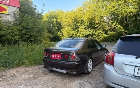Toyota Altezza, 2001 год, 590 000 рублей, 3 фотография