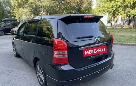 Toyota Wish II, 2003 год, 699 000 рублей, 4 фотография