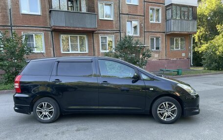 Toyota Wish II, 2003 год, 699 000 рублей, 7 фотография