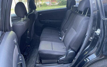 Toyota Wish II, 2003 год, 699 000 рублей, 13 фотография