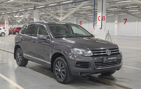 Volkswagen Touareg III, 2010 год, 1 999 000 рублей, 3 фотография