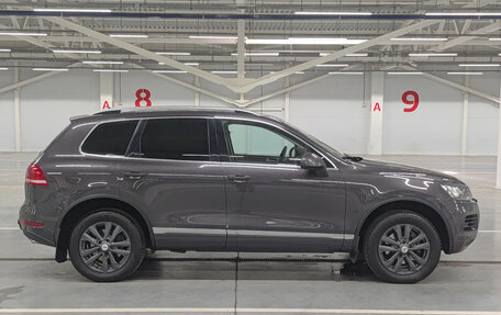 Volkswagen Touareg III, 2010 год, 1 999 000 рублей, 4 фотография