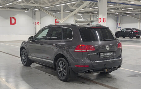 Volkswagen Touareg III, 2010 год, 1 999 000 рублей, 7 фотография