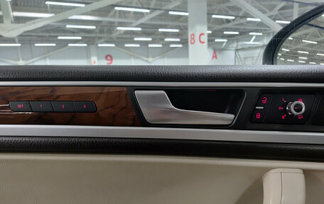 Volkswagen Touareg III, 2010 год, 1 999 000 рублей, 19 фотография