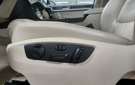 Volkswagen Touareg III, 2010 год, 1 999 000 рублей, 24 фотография