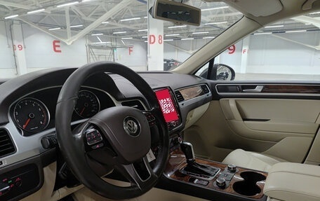 Volkswagen Touareg III, 2010 год, 1 999 000 рублей, 16 фотография