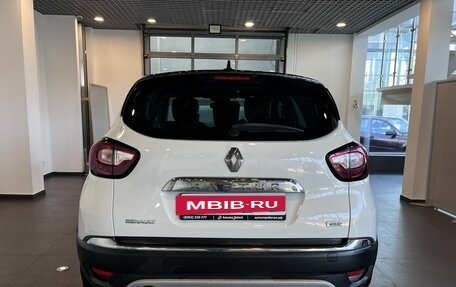 Renault Kaptur I рестайлинг, 2016 год, 1 490 000 рублей, 4 фотография