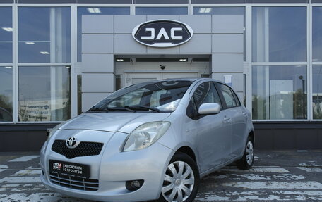 Toyota Yaris III рестайлинг, 2008 год, 470 000 рублей, 1 фотография