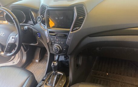 Hyundai Santa Fe III рестайлинг, 2013 год, 2 300 000 рублей, 10 фотография