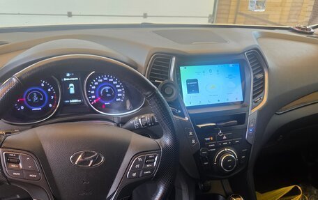 Hyundai Santa Fe III рестайлинг, 2013 год, 2 300 000 рублей, 13 фотография