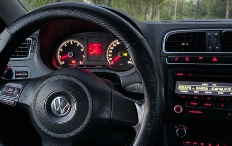 Volkswagen Polo VI (EU Market), 2011 год, 650 000 рублей, 3 фотография