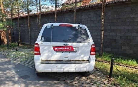 Ford Escape II, 2011 год, 650 000 рублей, 3 фотография