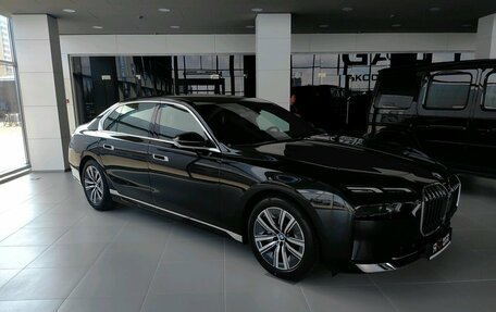 BMW 7 серия, 2025 год, 13 680 000 рублей, 2 фотография