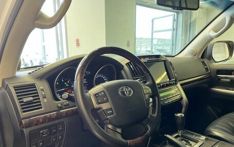 Toyota Land Cruiser 200, 2014 год, 3 900 000 рублей, 7 фотография