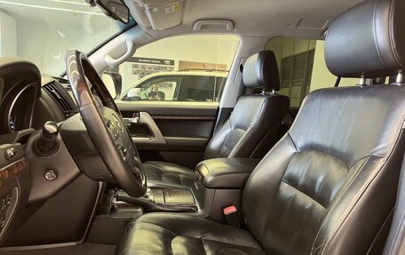 Toyota Land Cruiser 200, 2014 год, 3 900 000 рублей, 8 фотография