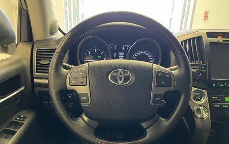 Toyota Land Cruiser 200, 2014 год, 3 900 000 рублей, 10 фотография