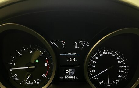 Toyota Land Cruiser 200, 2014 год, 3 900 000 рублей, 11 фотография