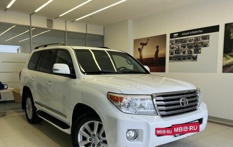 Toyota Land Cruiser 200, 2014 год, 3 900 000 рублей, 3 фотография