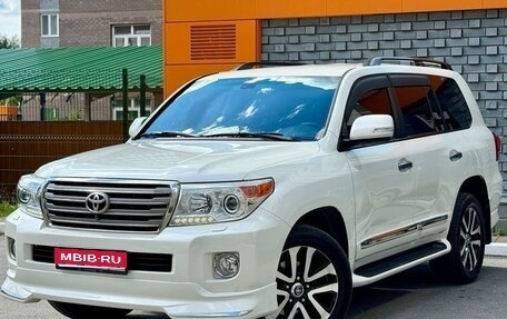 Toyota Land Cruiser 200, 2012 год, 3 710 000 рублей, 1 фотография