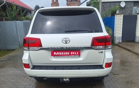 Toyota Land Cruiser 200, 2019 год, 8 200 000 рублей, 3 фотография