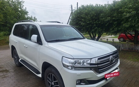 Toyota Land Cruiser 200, 2019 год, 8 200 000 рублей, 2 фотография