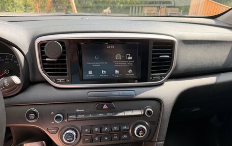 KIA Sportage IV рестайлинг, 2019 год, 2 700 000 рублей, 18 фотография