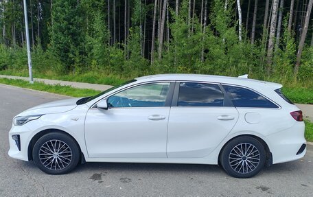 KIA cee'd III, 2019 год, 1 700 000 рублей, 3 фотография