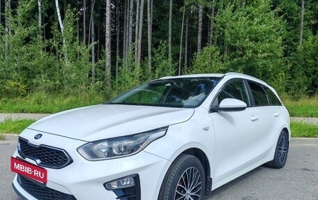 KIA cee'd III, 2019 год, 1 700 000 рублей, 2 фотография