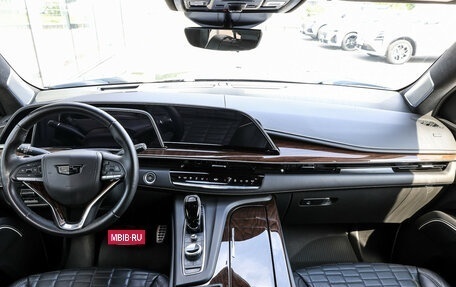 Cadillac Escalade V, 2022 год, 9 949 000 рублей, 18 фотография