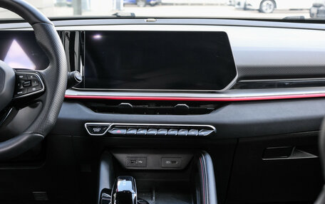 Geely Coolray I, 2024 год, 2 149 000 рублей, 16 фотография