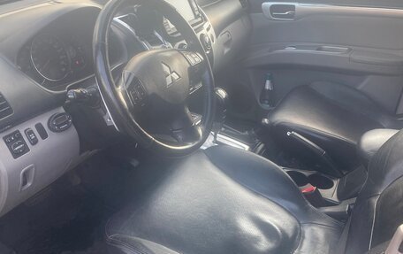 Mitsubishi Pajero Sport II рестайлинг, 2011 год, 1 770 000 рублей, 6 фотография