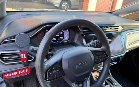 Chevrolet Bolt, 2023 год, 3 000 000 рублей, 10 фотография